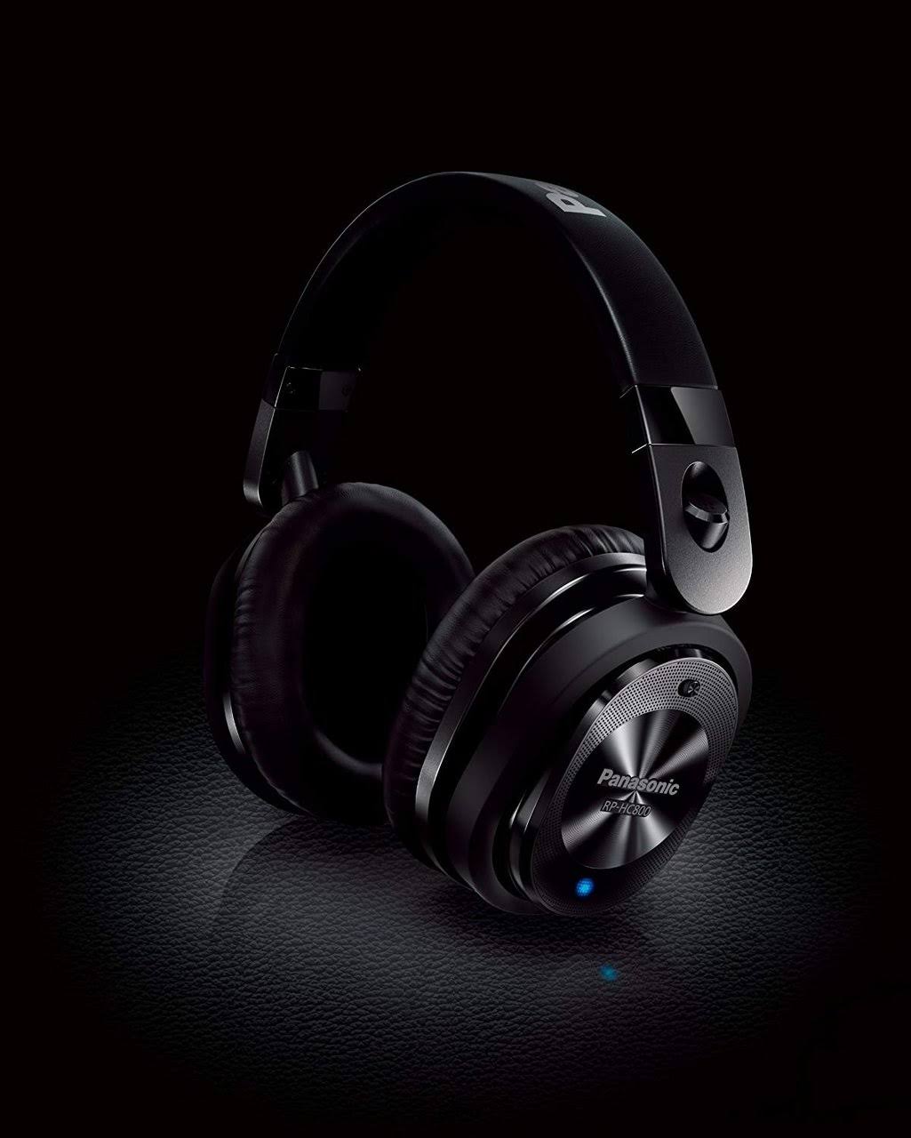 Gloss Black Noise Cancelling Headphones D23377