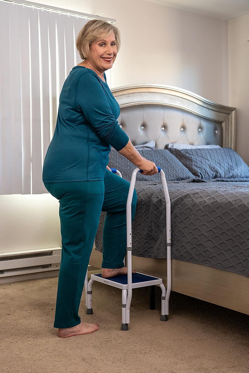 Adjustable Height Stainless Steel Step Stool with Handle J224