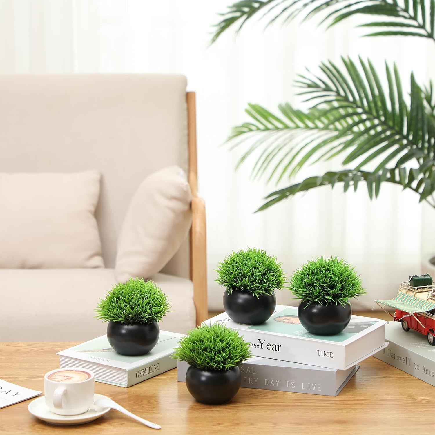 4 Pack Artificial Succulent Plants in Matte Black Ceramic Pots E796