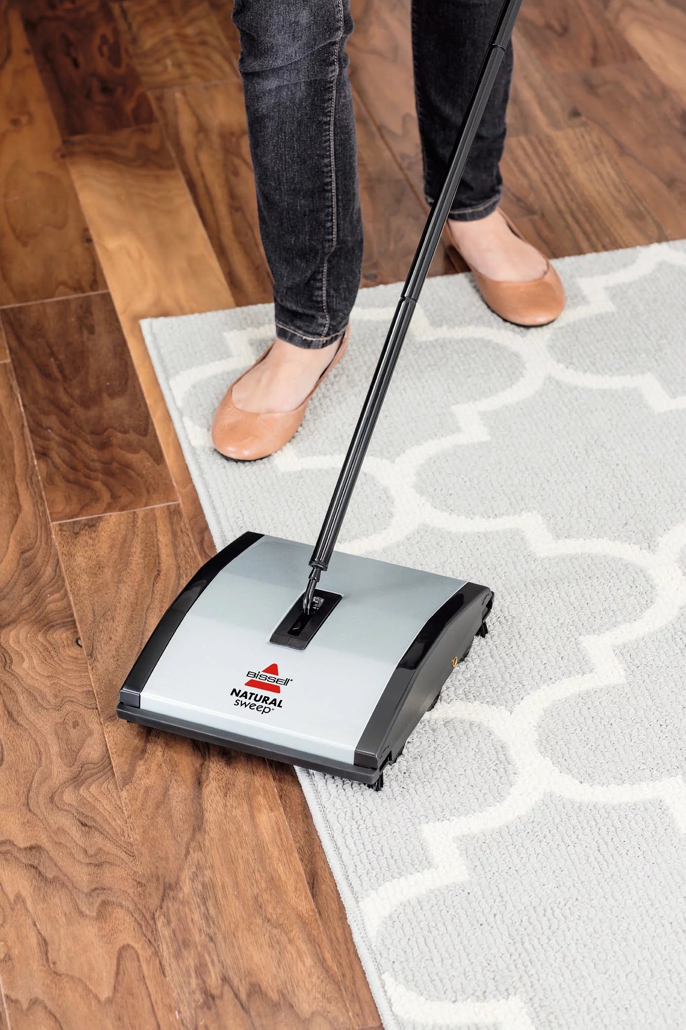 Natural Sweep Carpet & Floor Manual Sweeper B902