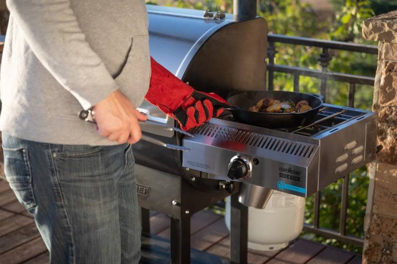 Pellet Grill with Sidekick Stove Griddle Accessory H667485