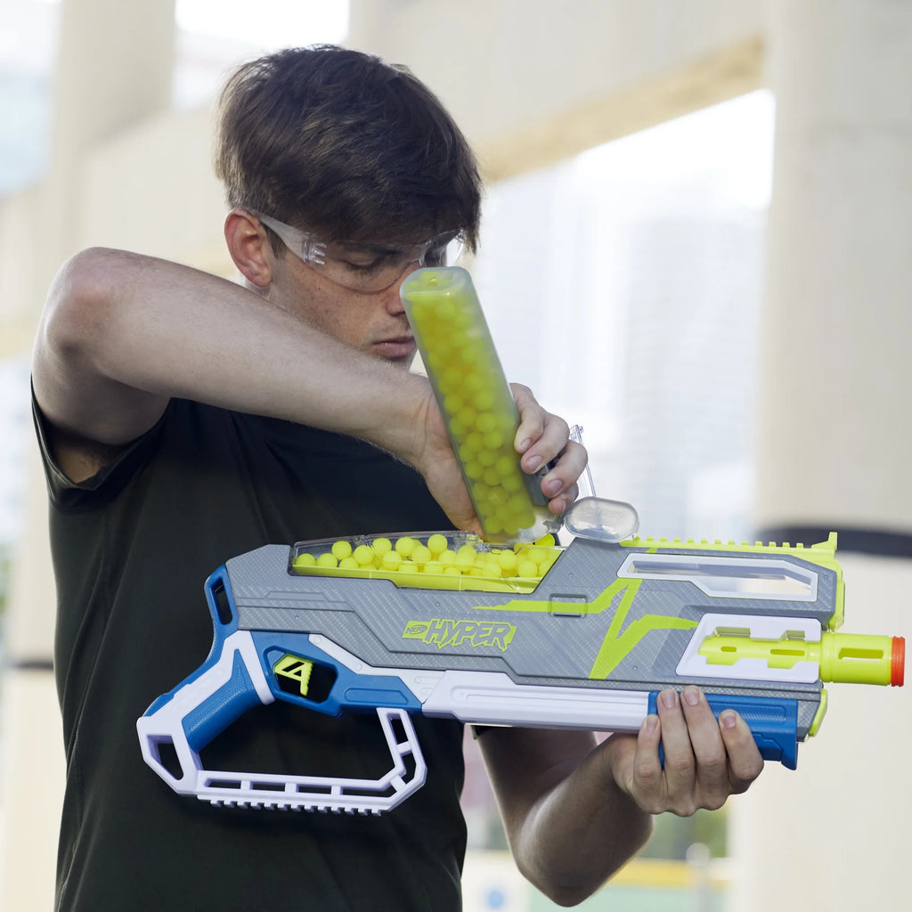 40 Nerf Hyper Rounds Pump-Action Blaster B29206