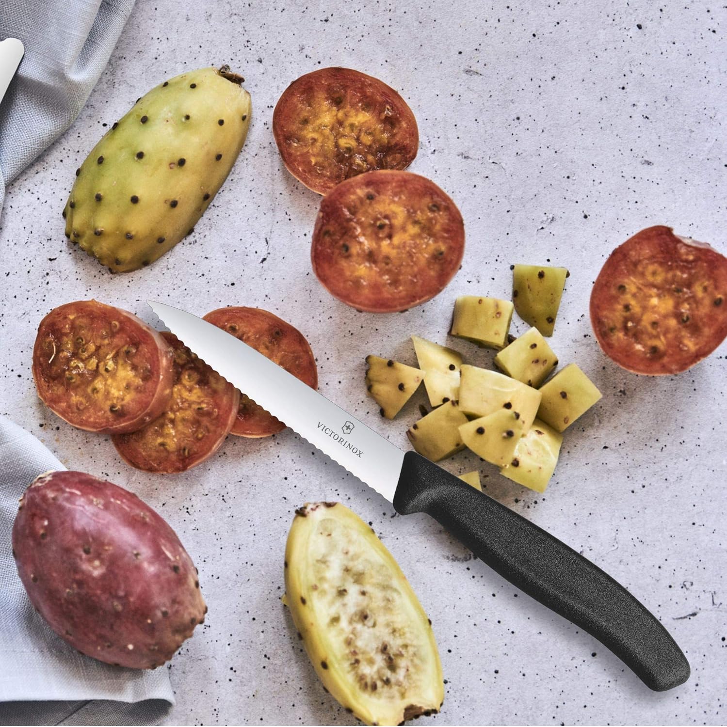 Black Serrated Paring Knife X5935