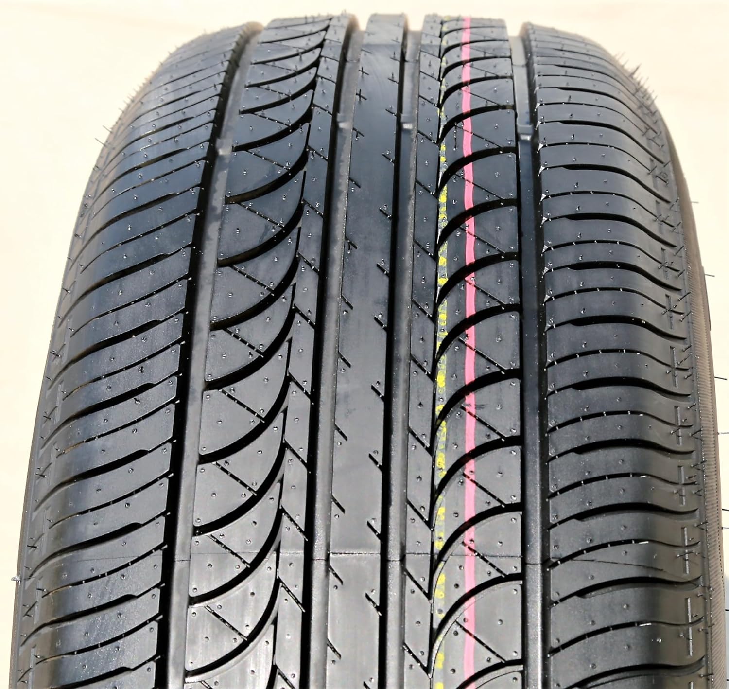 Set of 4 All-Season Passenger Car Performance Radial Tires 215/60R17 96H S771464
