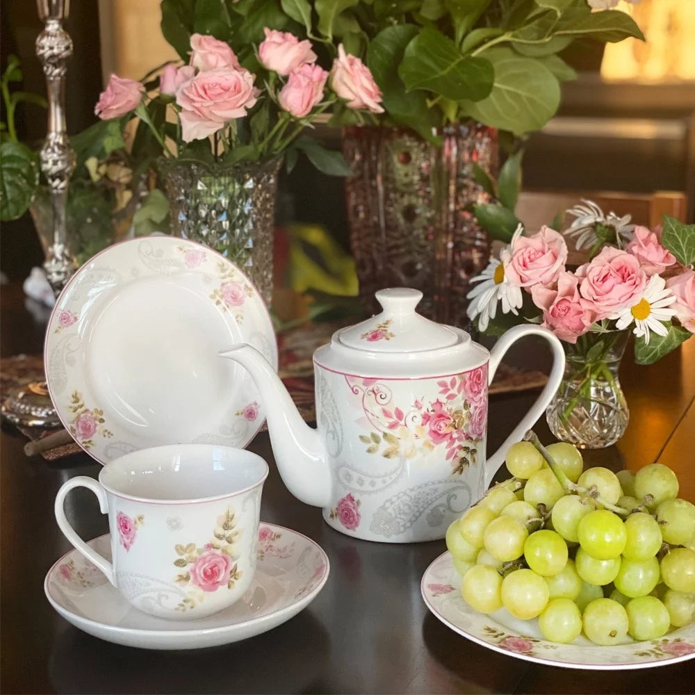 Bone China Floral Teapot 1.15-qt. Z674