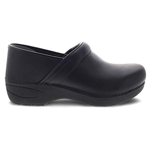 Lightweight Slip-Resistant Clogs K691