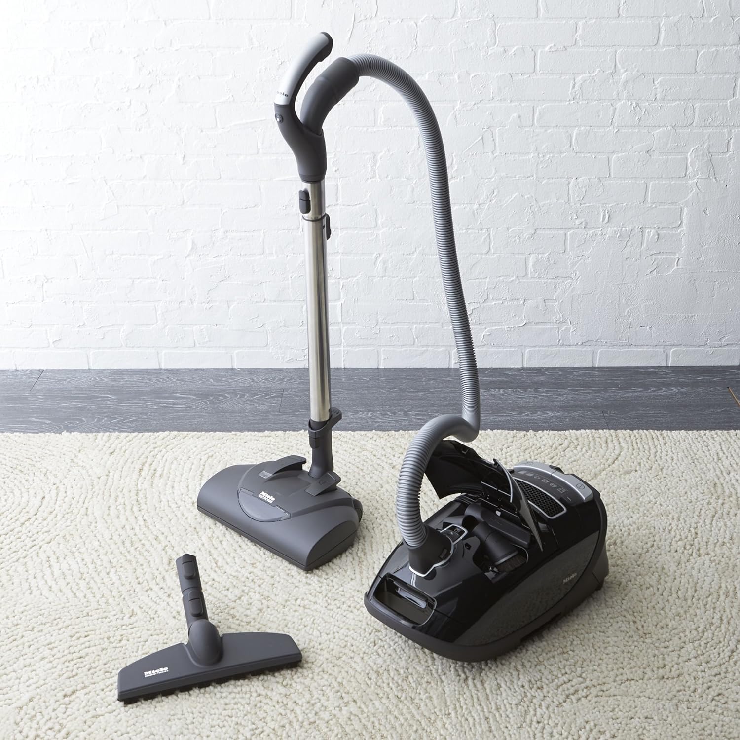 Obsidian Black Canister Vacuum X335743