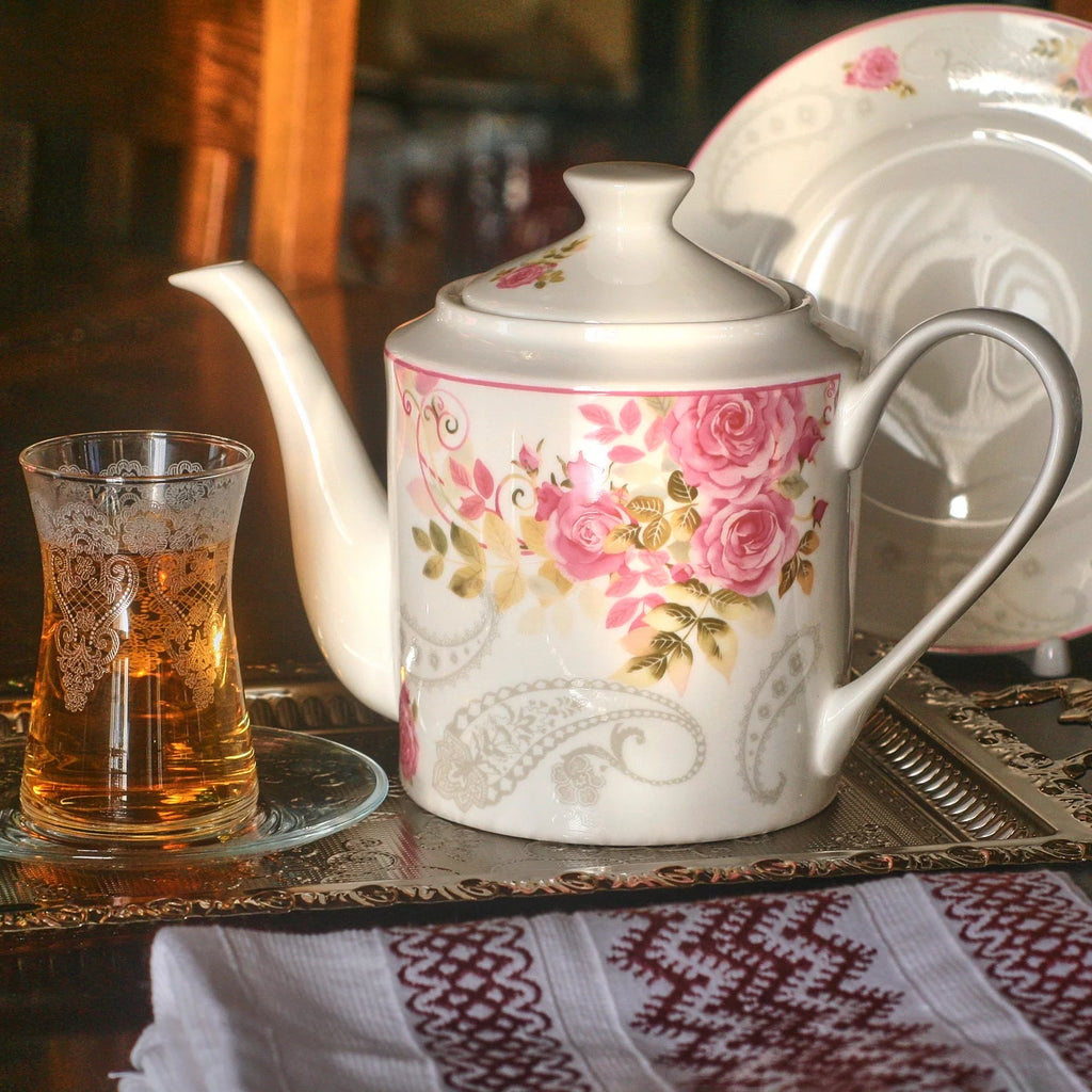 Bone China Floral Teapot 1.15-qt. Z674