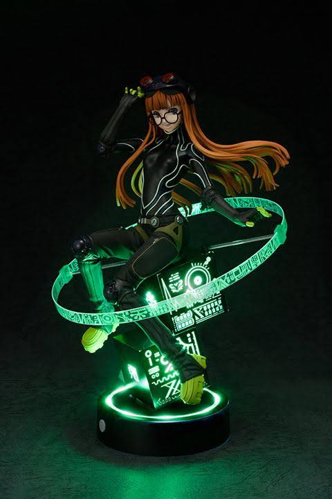 1/7 Scale Figure N585