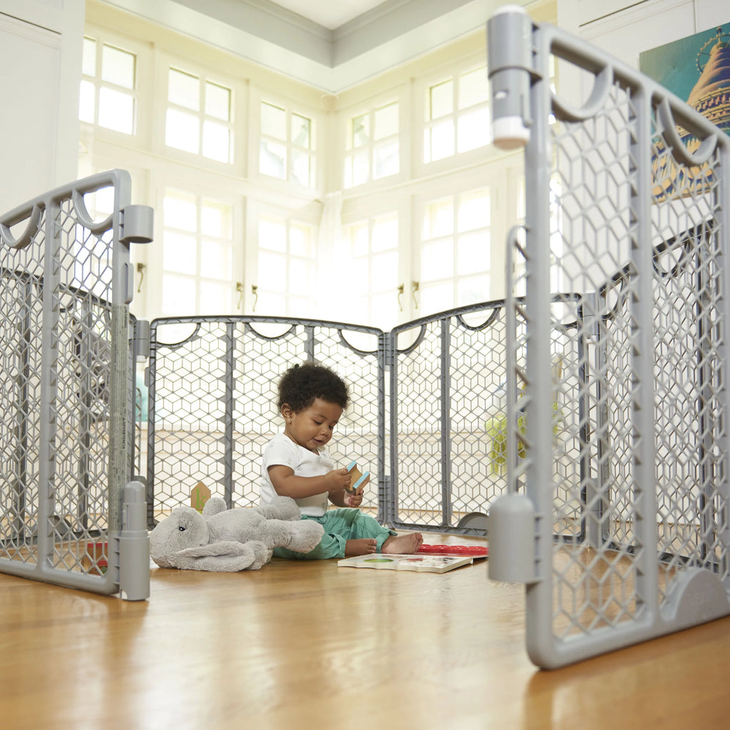 6-Panel Cool Gray Plastic Play Gate P147