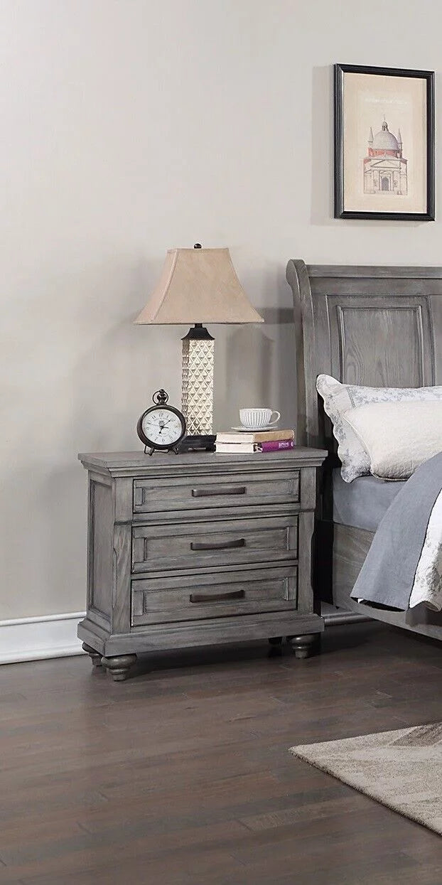 Grey Wooden Queen Size Bed with 2 Nightstands 3pc Set A924