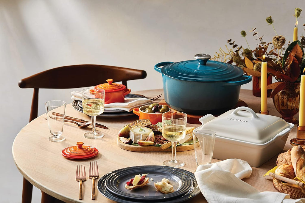 Enameled Cast Iron Round Dutch Oven, 5.5 qt., Deep Teal V258