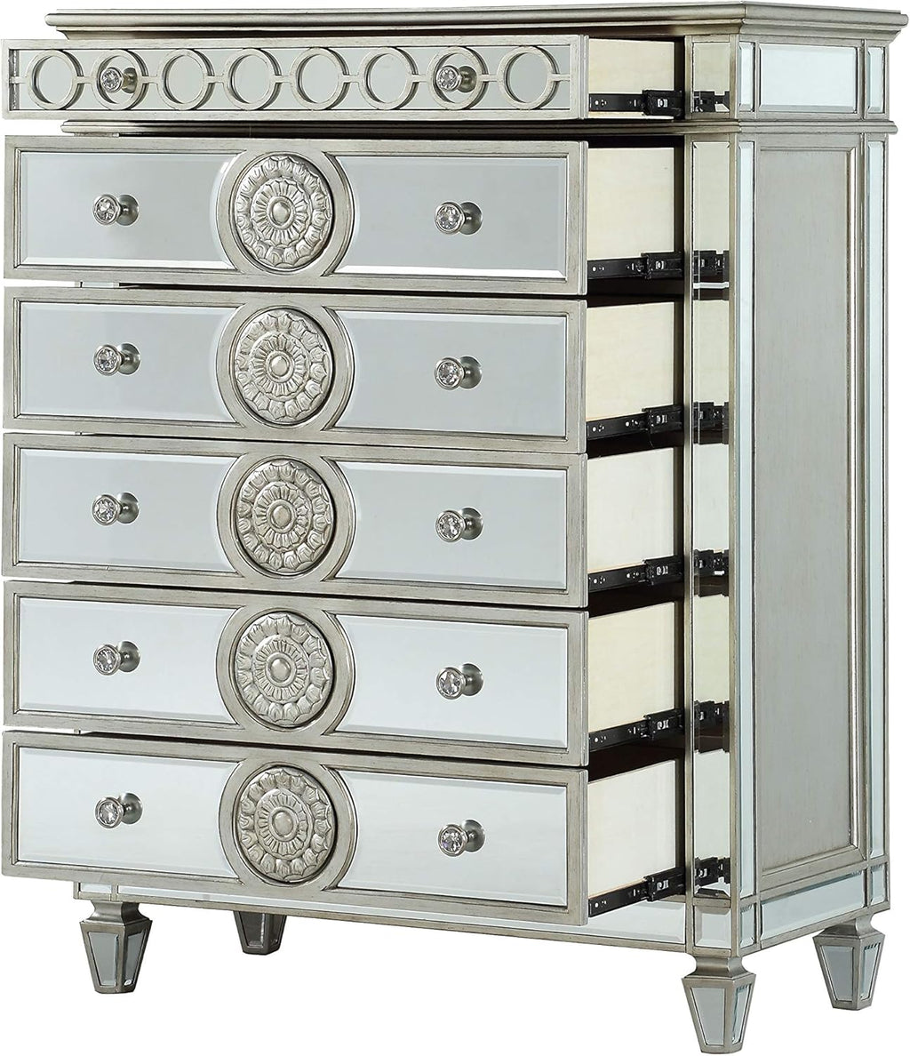 Mirrored Chest P619918