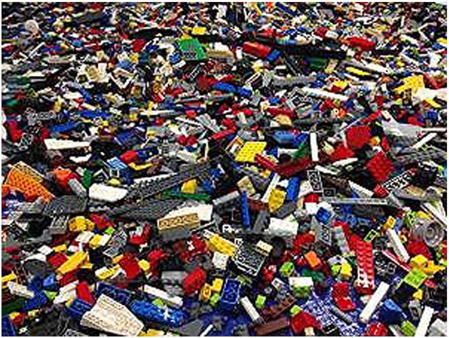 5 lbs of Loose Lego Bricks and Parts V1419