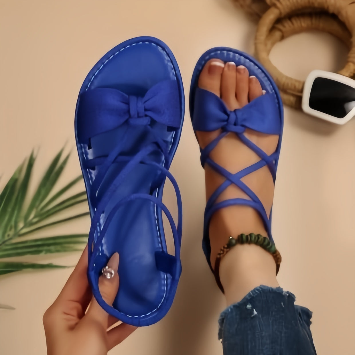 Women's Crisscross Strappy Bow Flat Sandals – Elegant Summer Gladiator Style