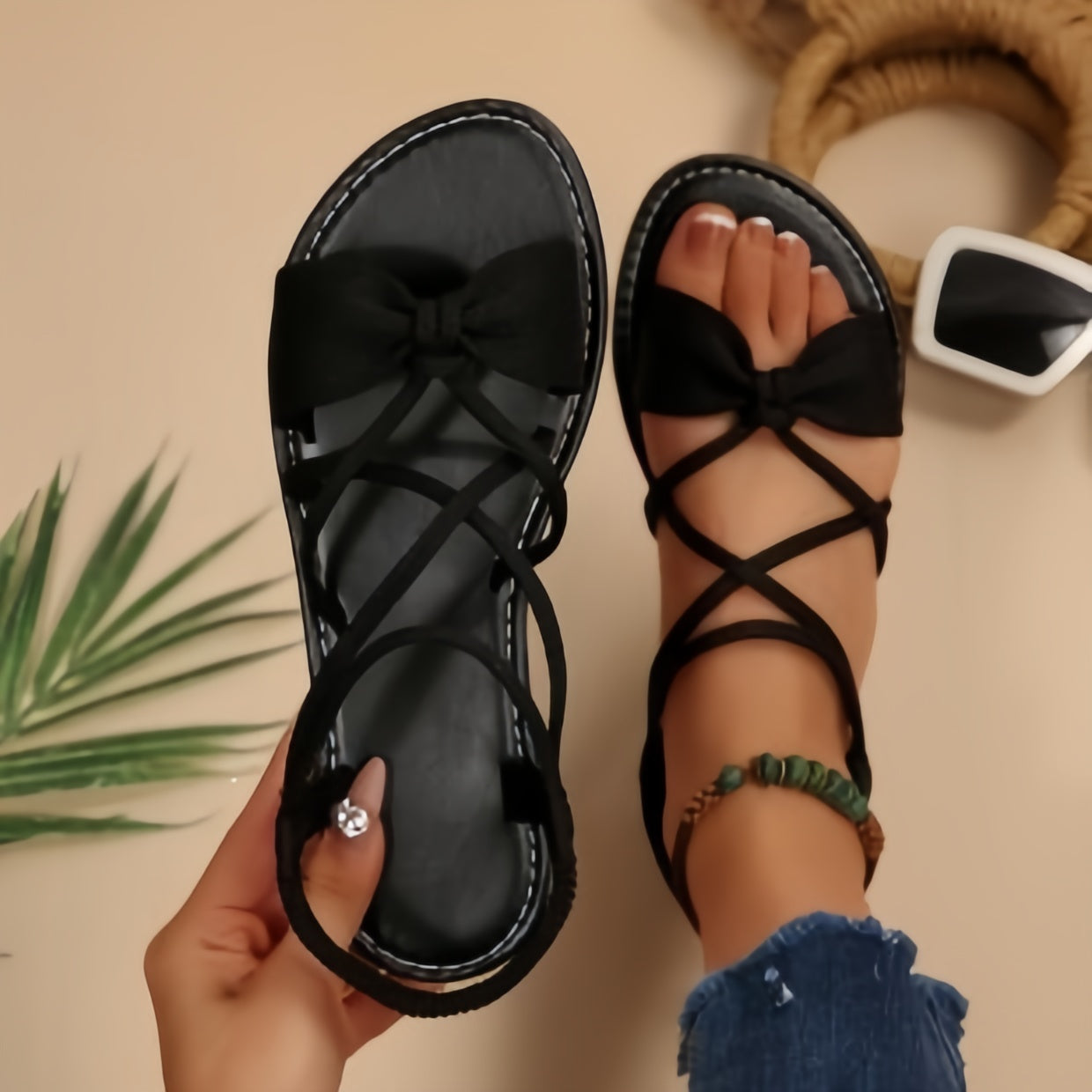 Women's Crisscross Strappy Bow Flat Sandals – Elegant Summer Gladiator Style